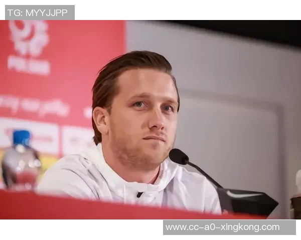 泽林斯基强调球队实力与连续性目标努力争取赛季领先地位